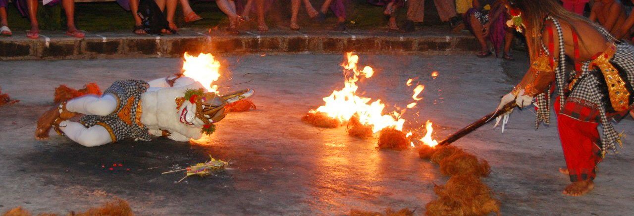 Hanuman is set on fire, Kecak, Pura Luhur Uluwatu